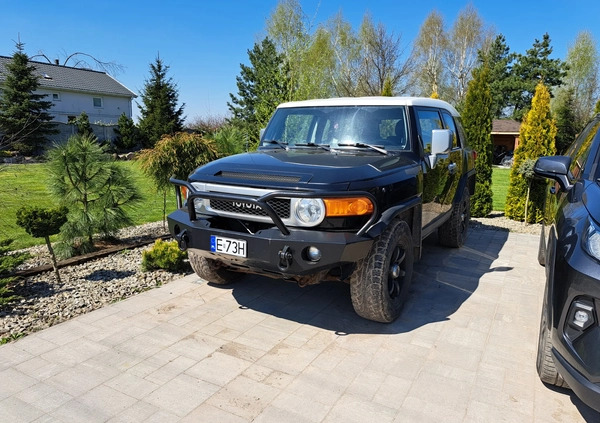 Toyota FJ cena 37500 przebieg: 235000, rok produkcji 2007 z Namysłów małe 137